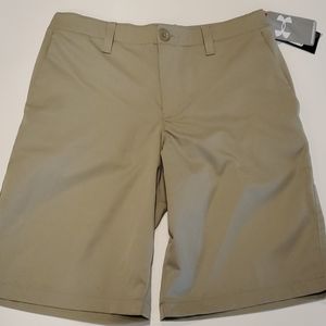 Under Armour NWT boys size 14 golf shorts
